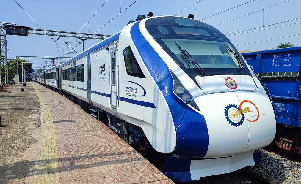 A Vande Bharat Express